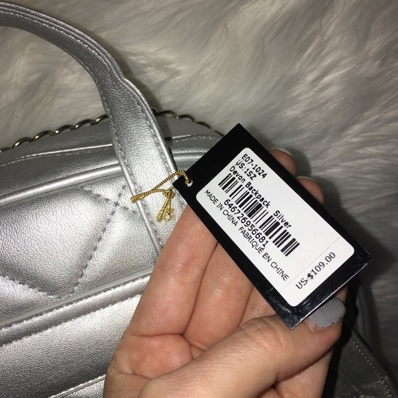 BEBE silver backpack 🎒 bag quilted leather - Picture 6 of 8